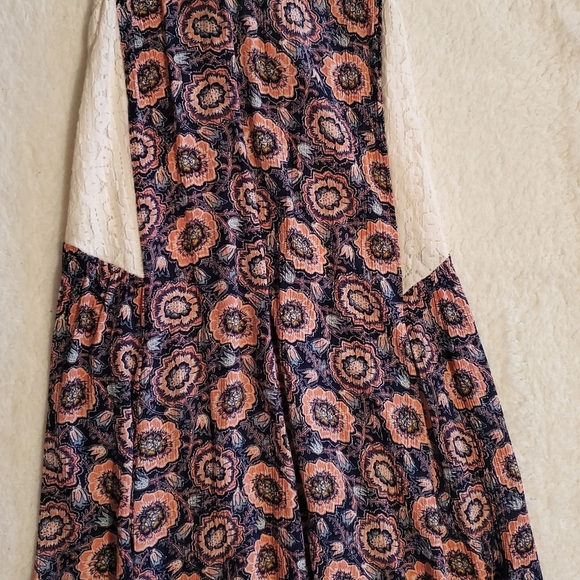 Xhilaration Spaghetti Strap Tank Top - Picture 3 of 5